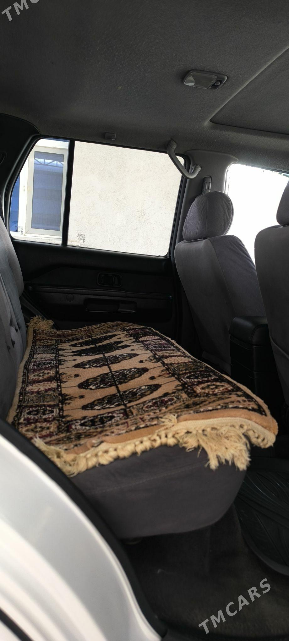 Nissan Pathfinder 2001 - 130 000 TMT - Бахарден - img 4