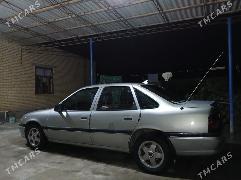 Opel Vectra 1993 - 50 000 TMT - Saýat - img 4