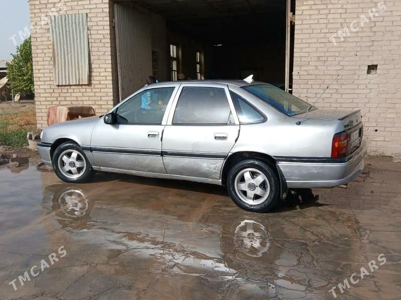 Opel Vectra 1993 - 50 000 TMT - Saýat - img 3