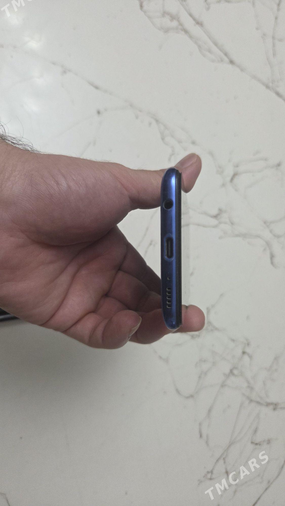 Samsung A40 - Дашогуз - img 3