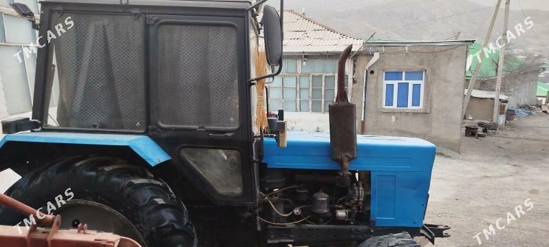 MTZ 82 2012 - 300 000 TMT - Бахарден - img 6