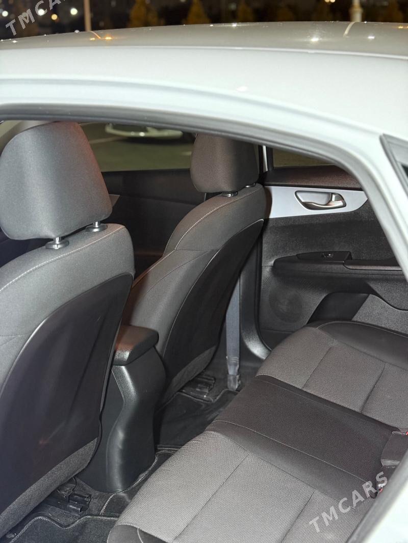 Kia Forte 2022 - 250 000 TMT - Ашхабад - img 7