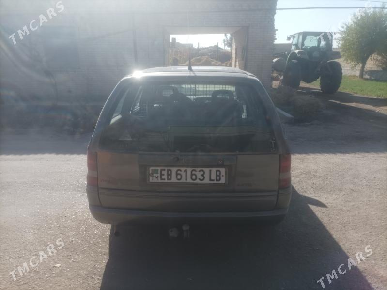 Opel Astra 1993 - 55 000 TMT - Дянев - img 2