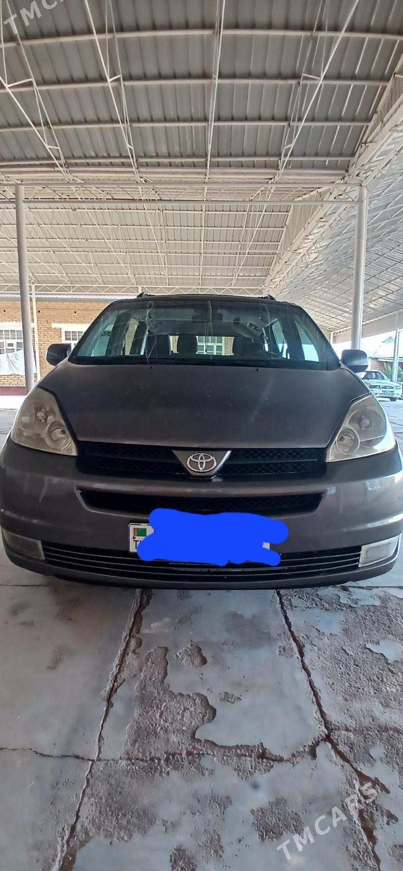 Toyota Sienna 2005 - 240 000 TMT - Baýramaly - img 1