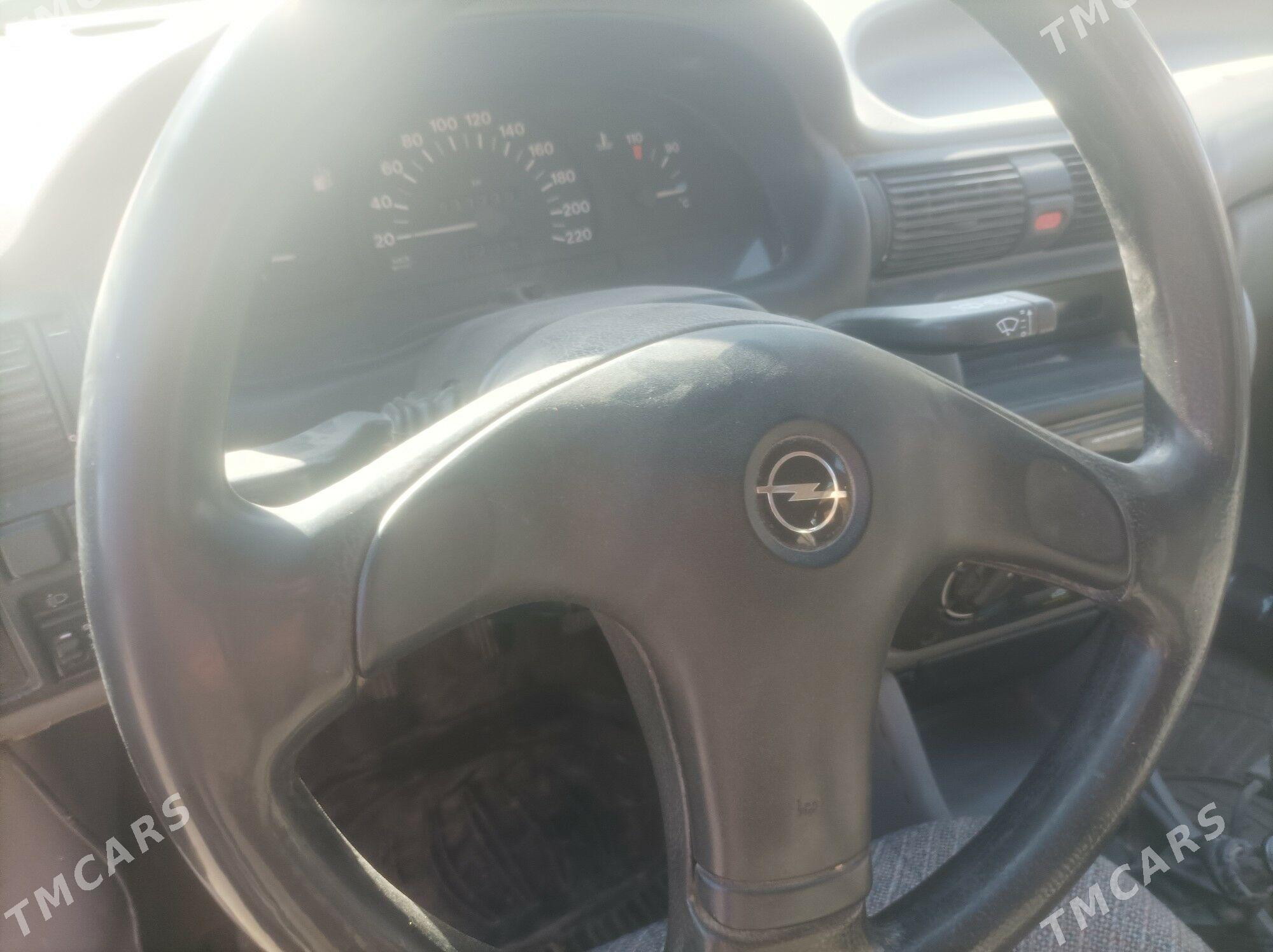 Opel Astra 1993 - 55 000 TMT - Дянев - img 8