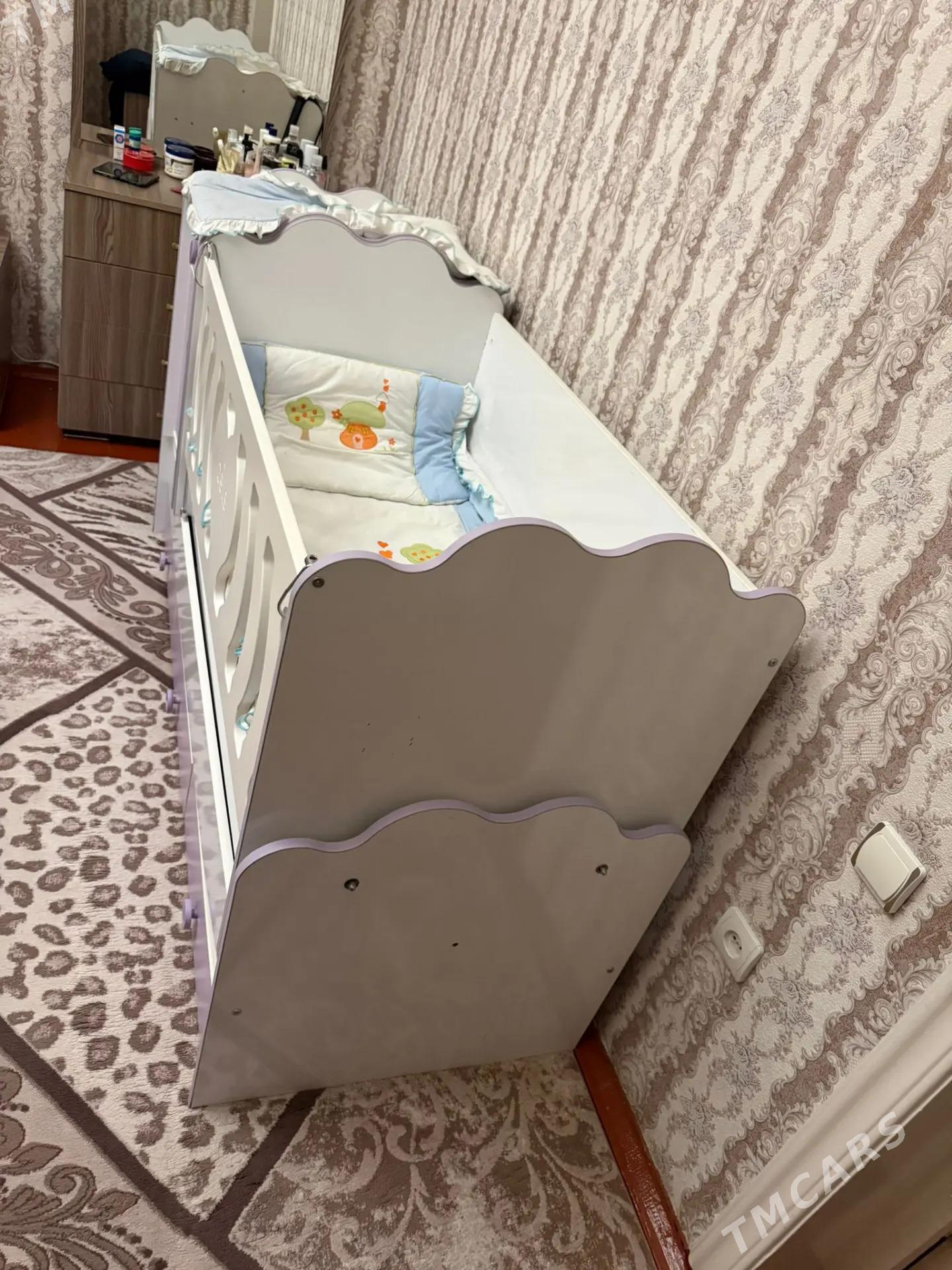 коляска,столик и кровать - Türkmenabat - img 2