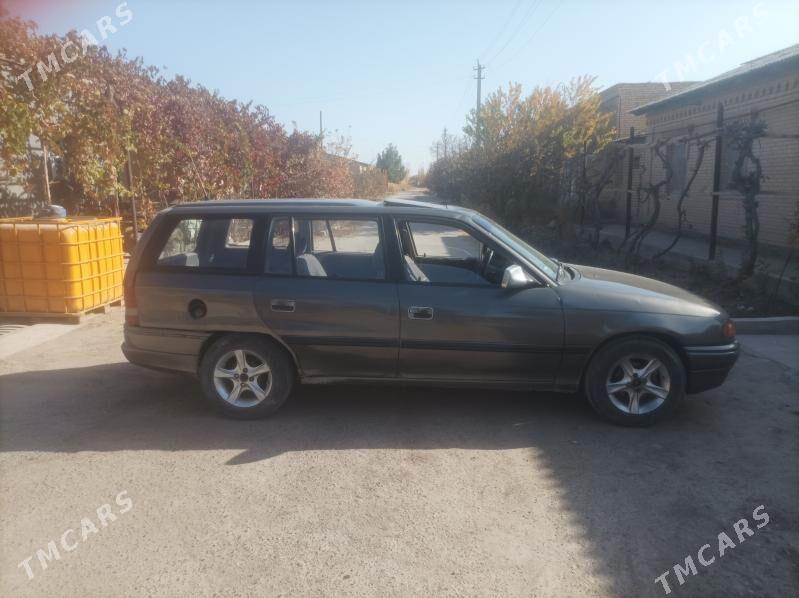 Opel Astra 1993 - 55 000 TMT - Дянев - img 5
