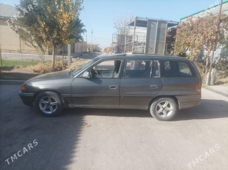 Opel Astra 1993 - 55 000 TMT - Дянев - img 3