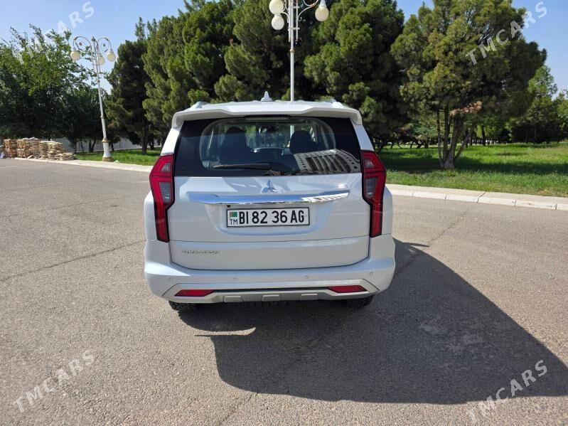 Mitsubishi Pajero 2020 - 420 000 TMT - 3 мкр - img 3