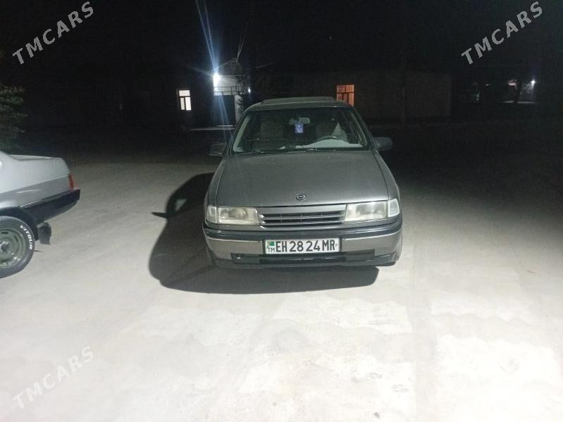 Opel Vectra 1989 - 40 000 TMT - Ёлётен - img 4