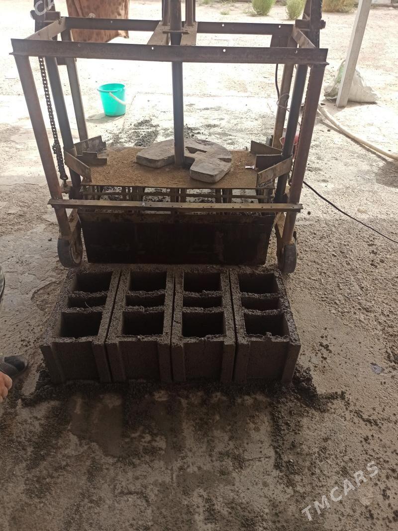 Beton kerpic stanok - Garagum etraby - img 3