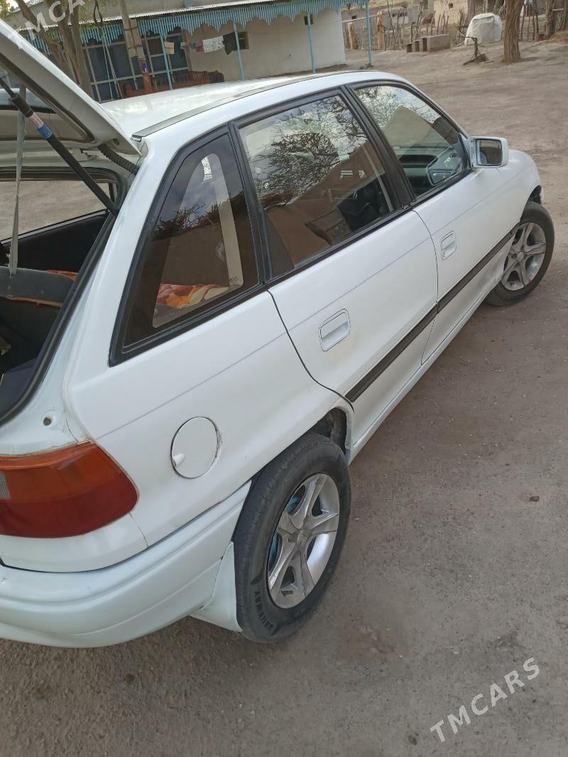 Opel Astra 1991 - 38 000 TMT - Губадаг - img 3