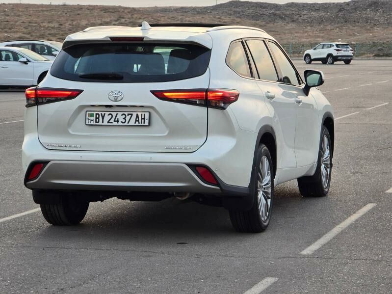 Toyota Highlander 2020 - 640 000 TMT - Ашхабад - img 9