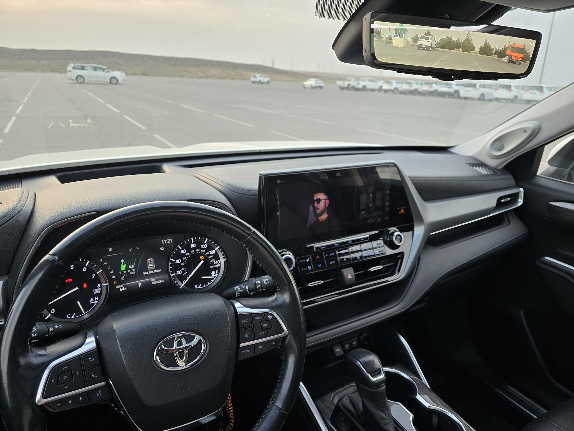 Toyota Highlander 2020 - 640 000 TMT - Ашхабад - img 3