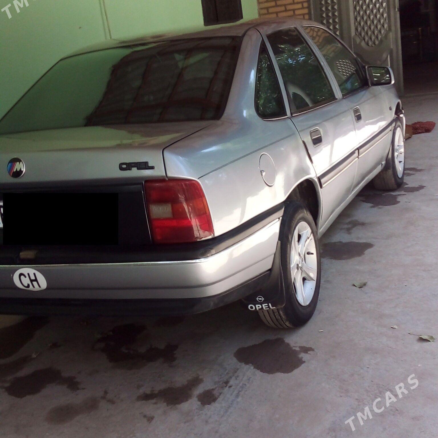 Opel Vectra 1991 - 35 000 TMT - Губадаг - img 3