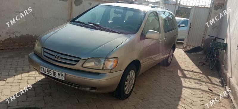 Toyota Sienna 2000 - 160 000 TMT - Ýolöten - img 3
