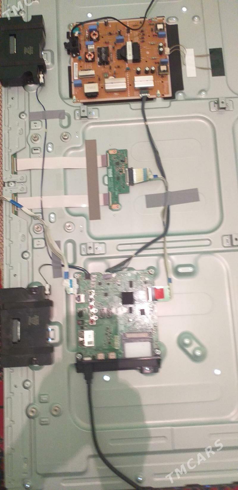 LG 55 LIK  model 55LH600V - Änew - img 3