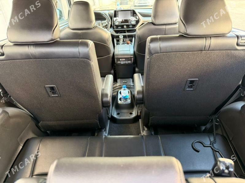 Toyota Highlander 2022 - 580 000 TMT - Ашхабад - img 2