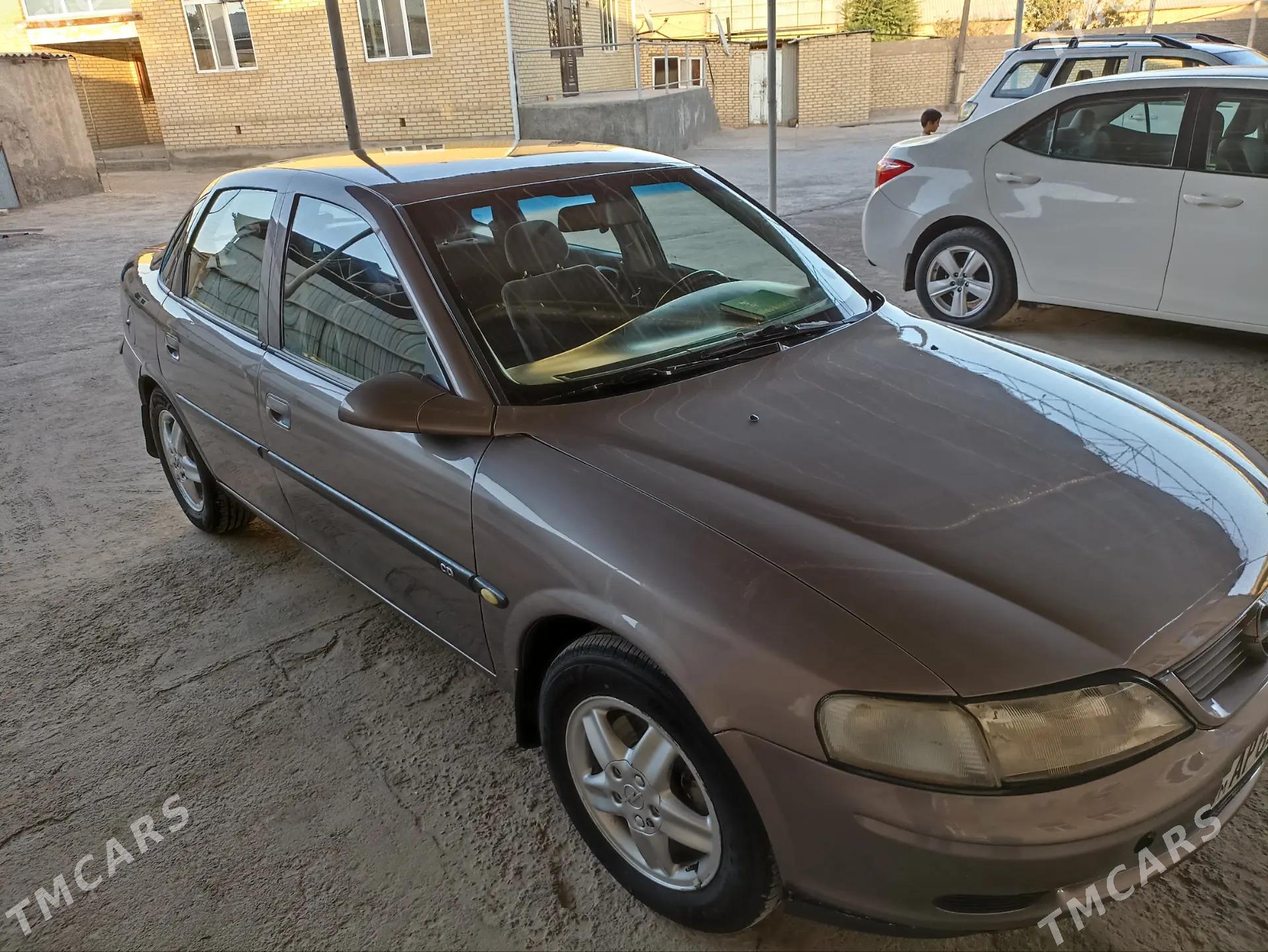 Opel Vectra 1998 - 50 000 TMT - Мургап - img 4