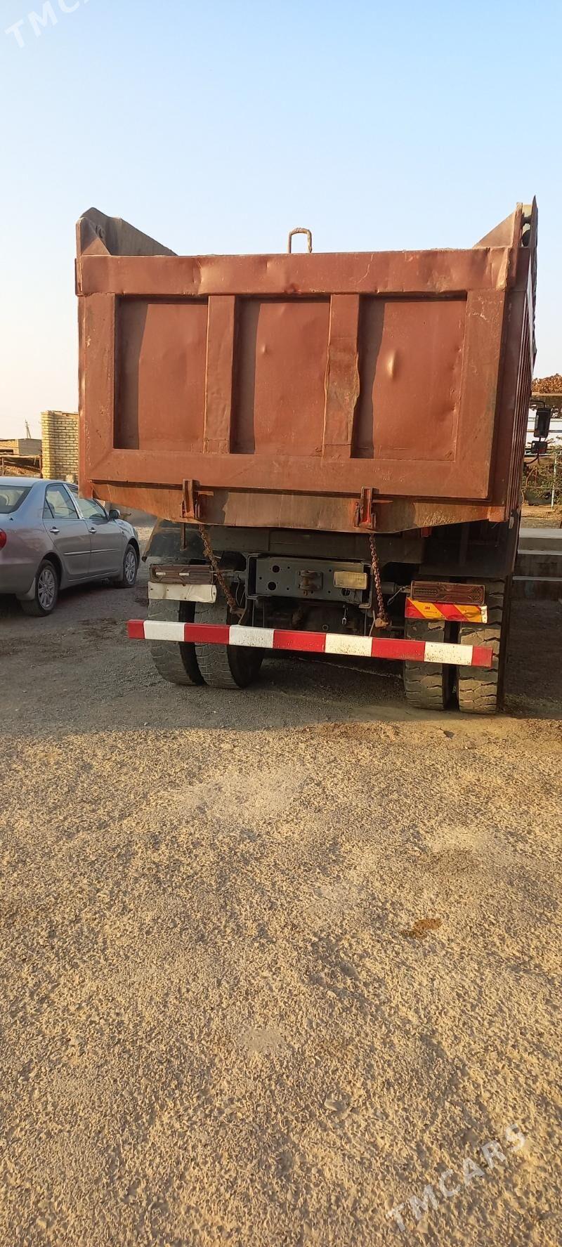 Howo Sinotruk 2012 - 295 000 TMT - Кака - img 2