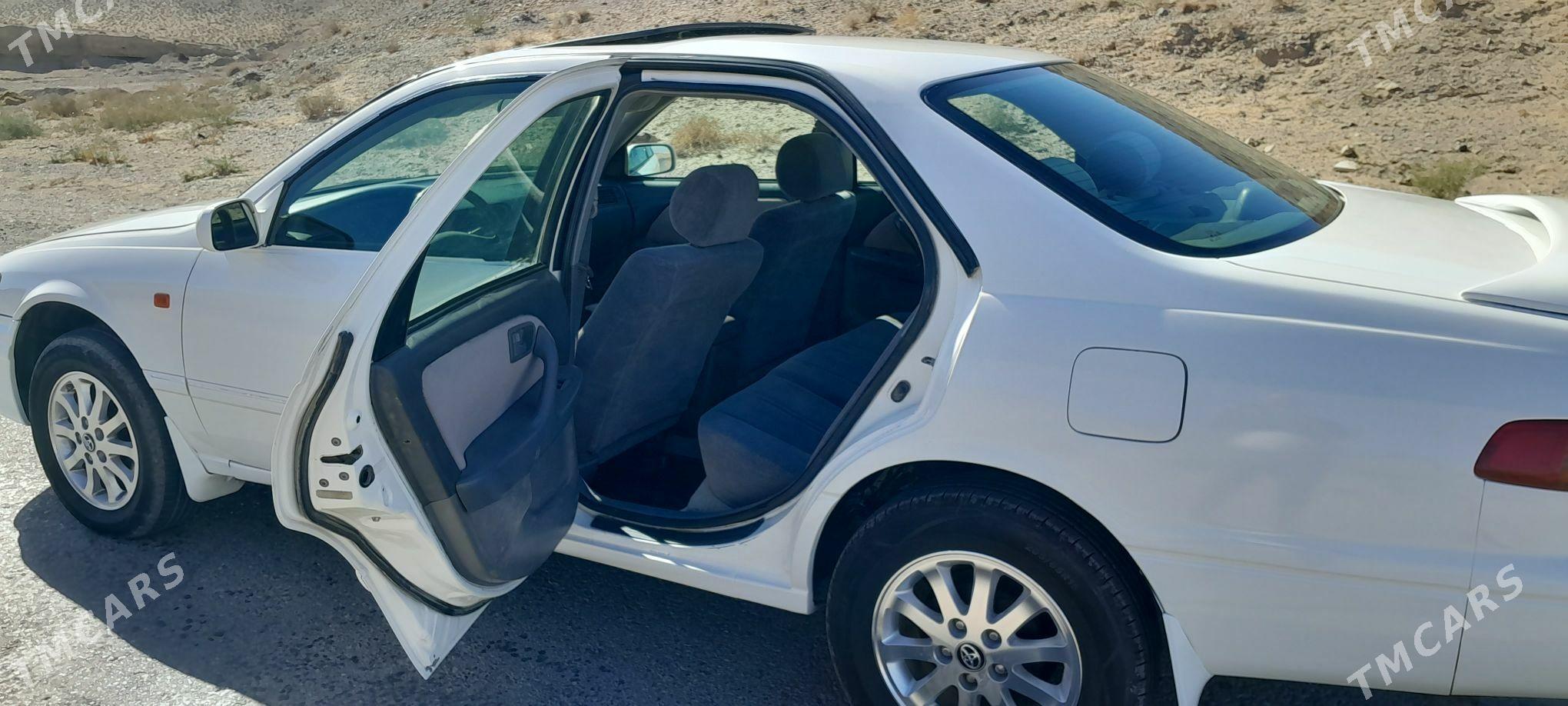 Toyota Camry 2001 - 140 000 TMT - Gyzylarbat - img 10