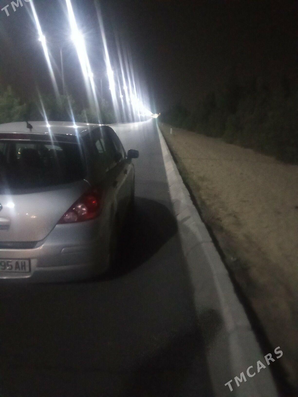 Nissan Versa 2011 - 110 000 TMT - Arçabil şaýoly - img 3