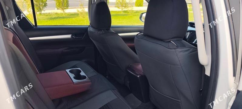 Toyota Hilux 2021 - 490 000 TMT - Aşgabat - img 4