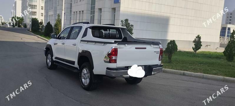 Toyota Hilux 2021 - 490 000 TMT - Aşgabat - img 2