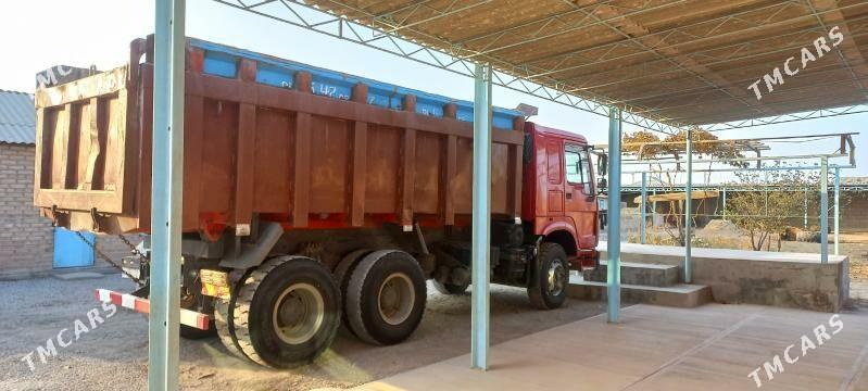 Howo Sinotruk 2012 - 295 000 TMT - Кака - img 3
