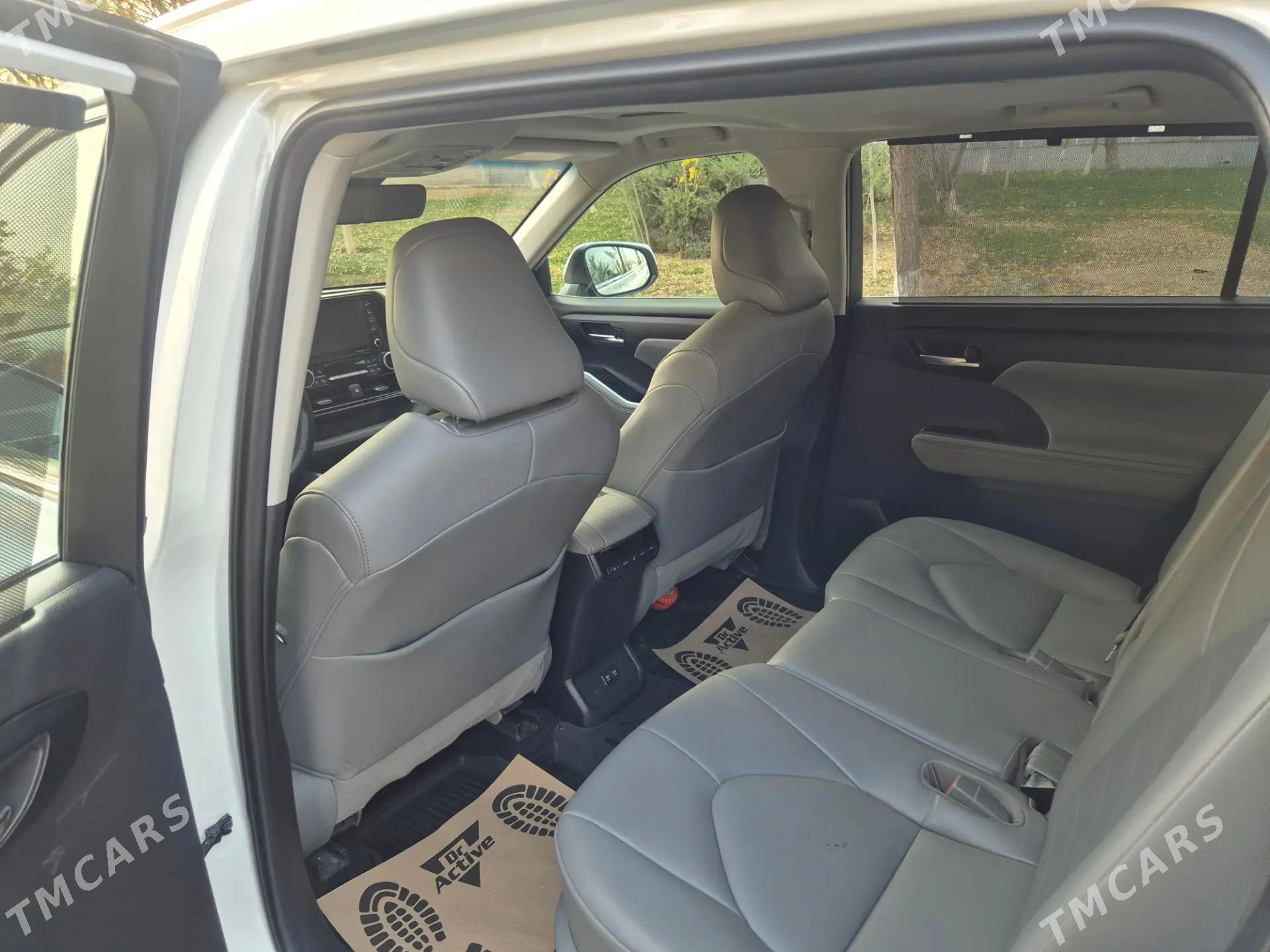 Toyota Highlander 2021 - 510 000 TMT - Мары - img 9