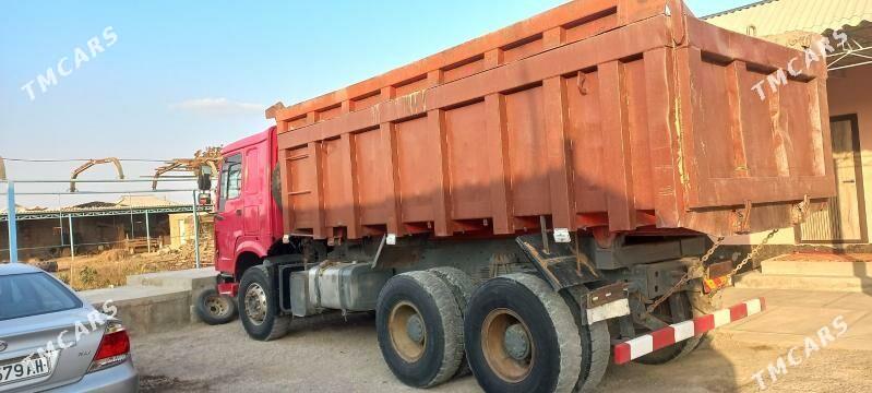 Howo Sinotruk 2012 - 295 000 TMT - Кака - img 1