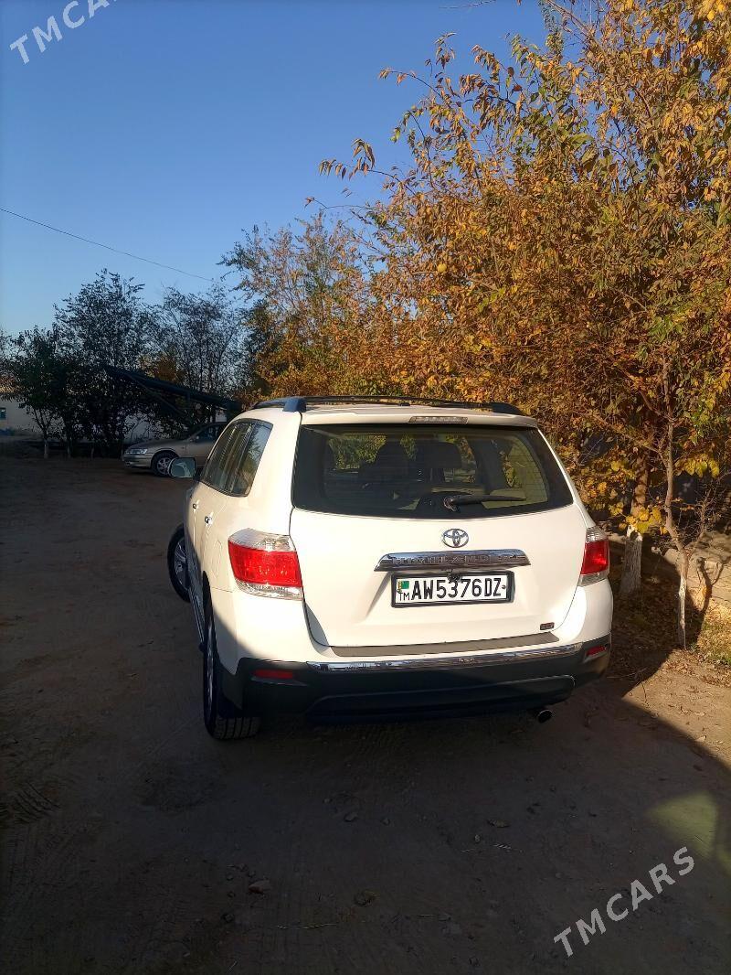Toyota Highlander 2012 - 350 000 TMT - Köneürgenç - img 4