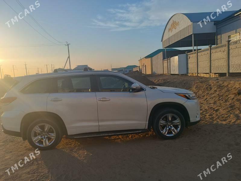 Toyota Highlander 2019 - 560 000 TMT - Шатлык - img 6