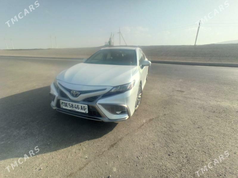 Toyota Camry 2021 - 380 000 TMT - Бузмеин ГРЭС - img 1