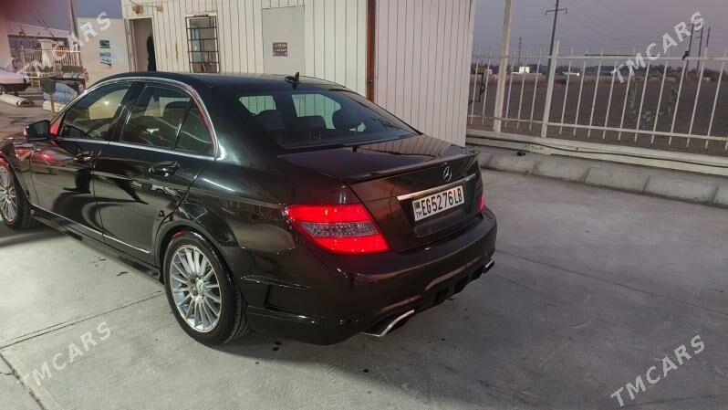 Mercedes-Benz 300SE 2010 - 300 000 TMT - Türkmenabat - img 4