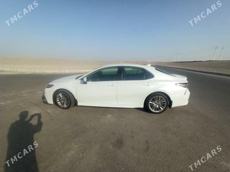 Toyota Camry 2021 - 380 000 TMT - Бузмеин ГРЭС - img 2