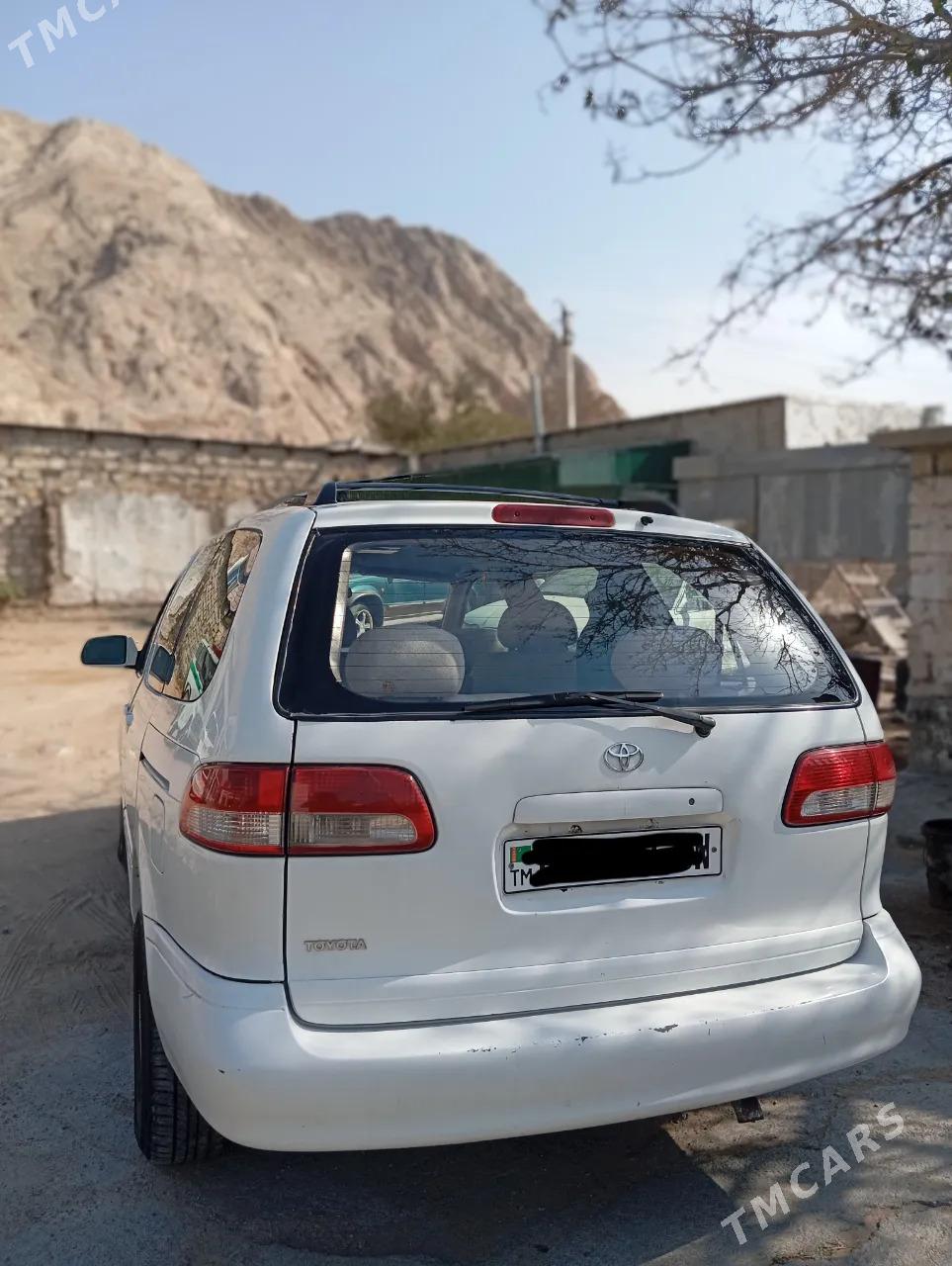 Toyota Sienna 2004 - 170 000 TMT - Туркменбаши - img 6