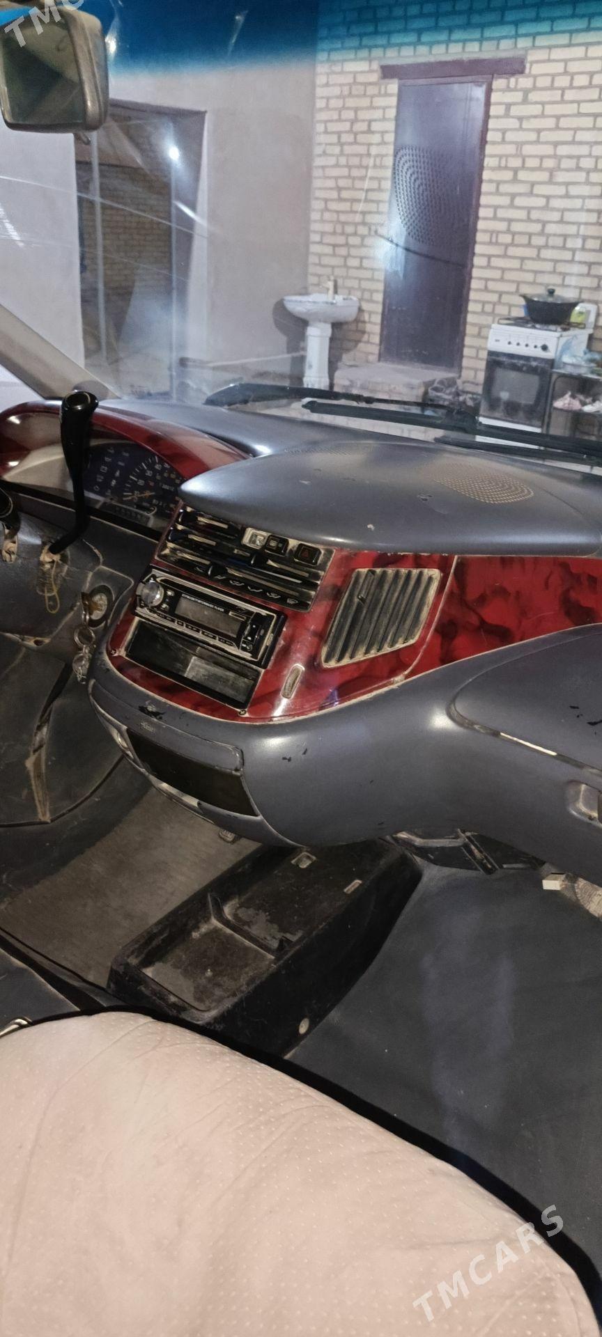 Toyota Previa 1993 - 70 000 TMT - Халач - img 6