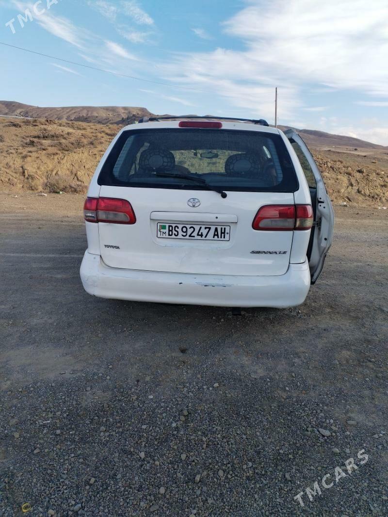 Toyota Sienna 2002 - 150 000 TMT - Ашхабад - img 5