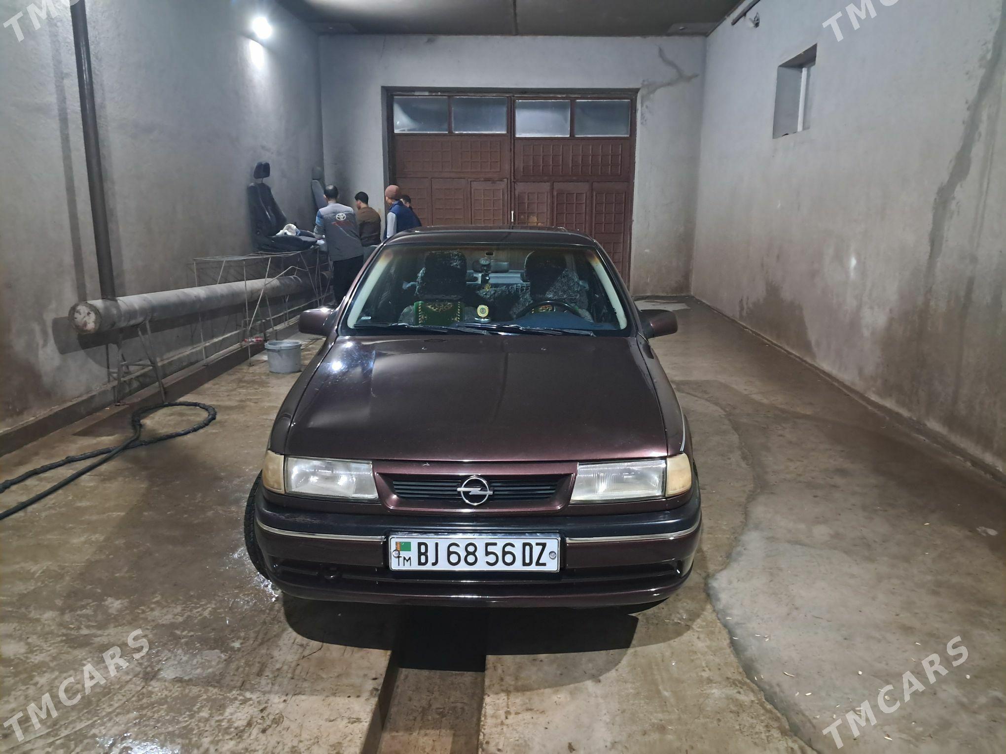 Opel Vectra 1993 - 55 000 TMT - Гороглы (Тагта) - img 2