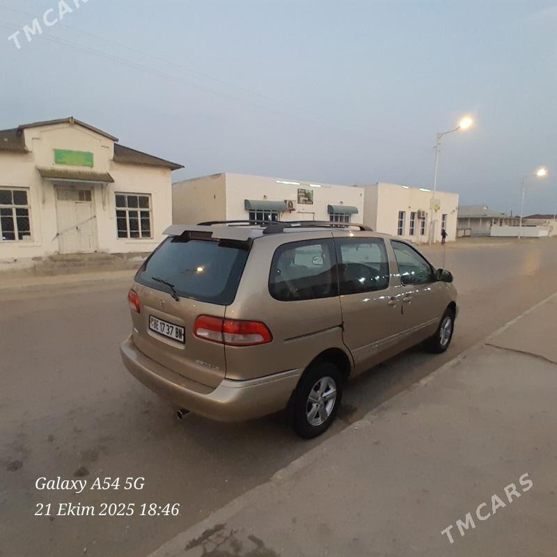 Toyota Sienna 2002 - 190 000 TMT - Эсенгулы - img 5