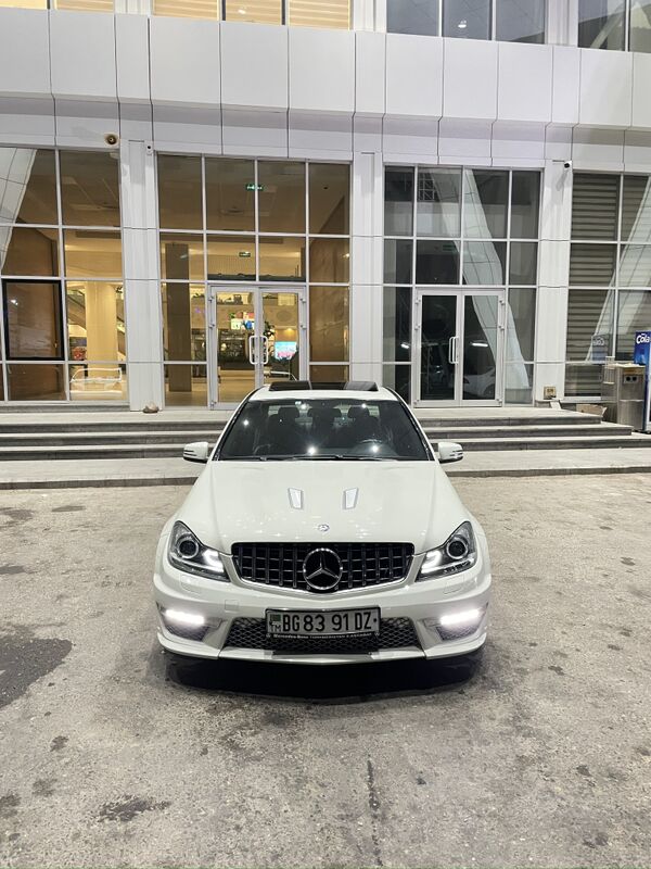 Mercedes-Benz C-Class 2013 - 260 000 TMT - Дашогуз - img 2
