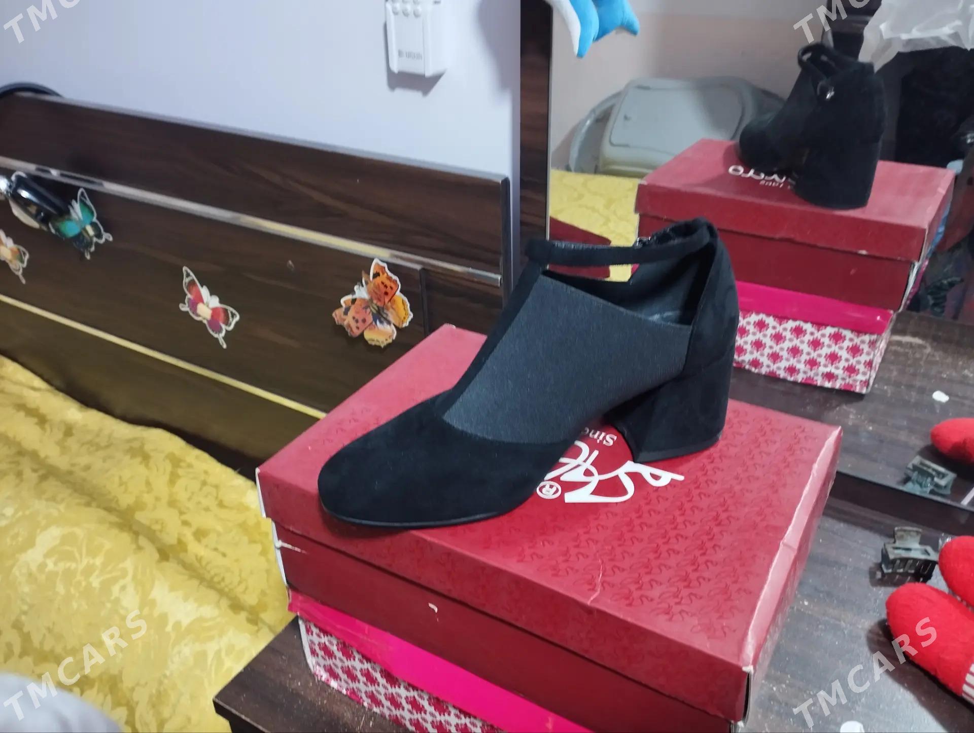 Чёрные замшевые туфли - Mary - img 3