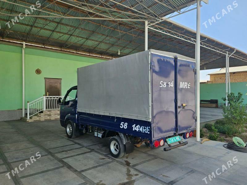 Kia Bongo 2004 - 130 000 TMT - Мары - img 3