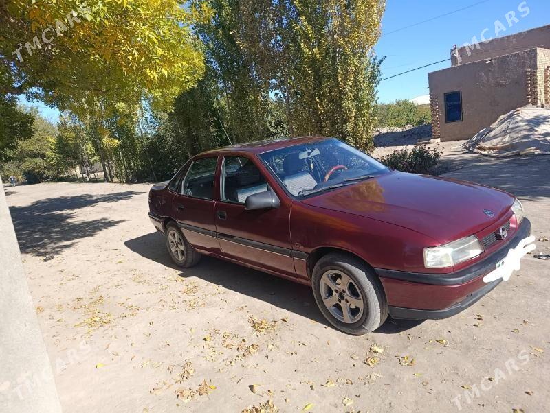 Opel Vectra 1990 - 35 000 TMT - Губадаг - img 5