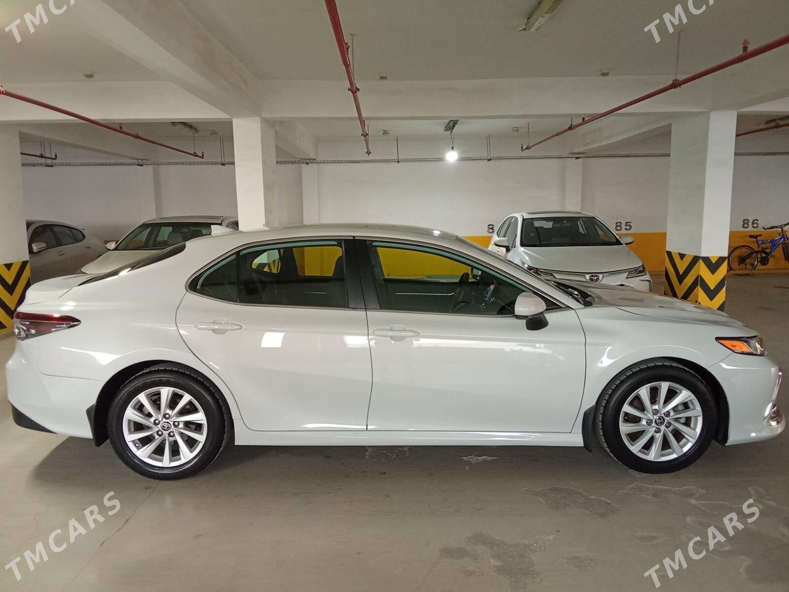 Toyota Camry 2022 - 345 000 TMT - Ашхабад - img 3