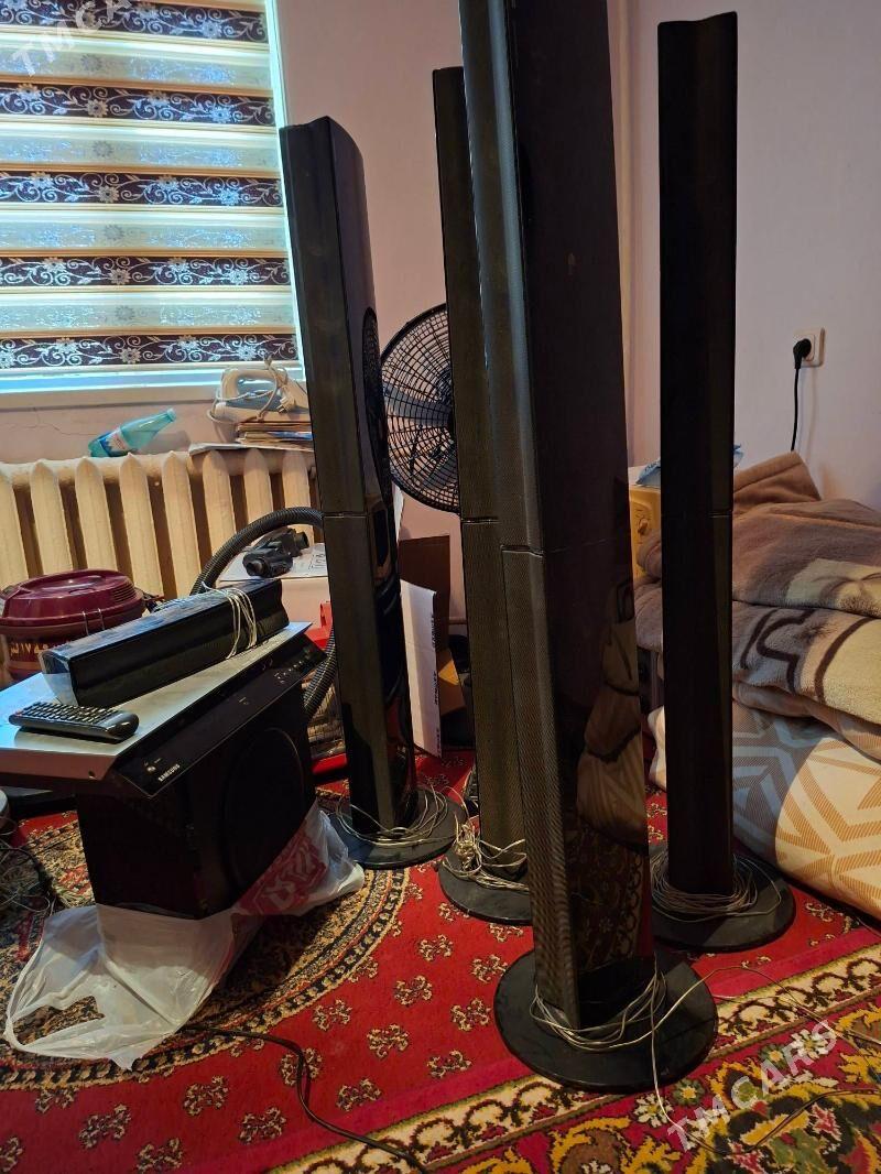 domasny kinoteatr - Howdan "W" - img 2