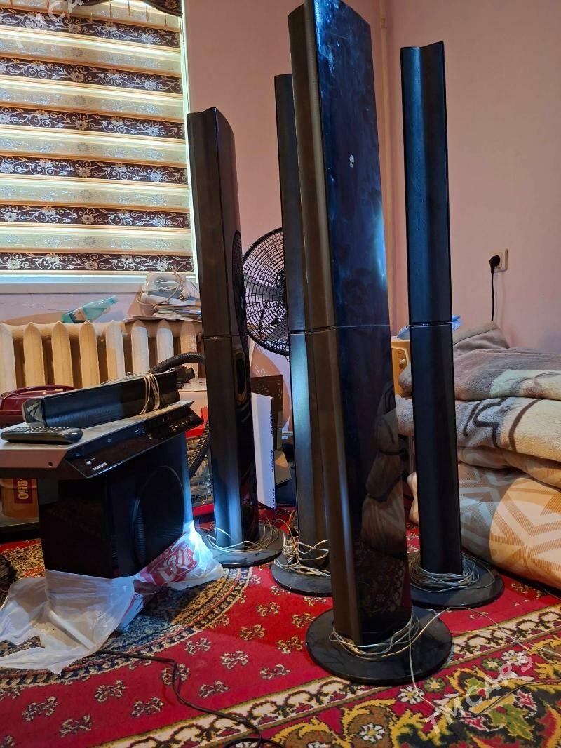 domasny kinoteatr - Howdan "W" - img 1