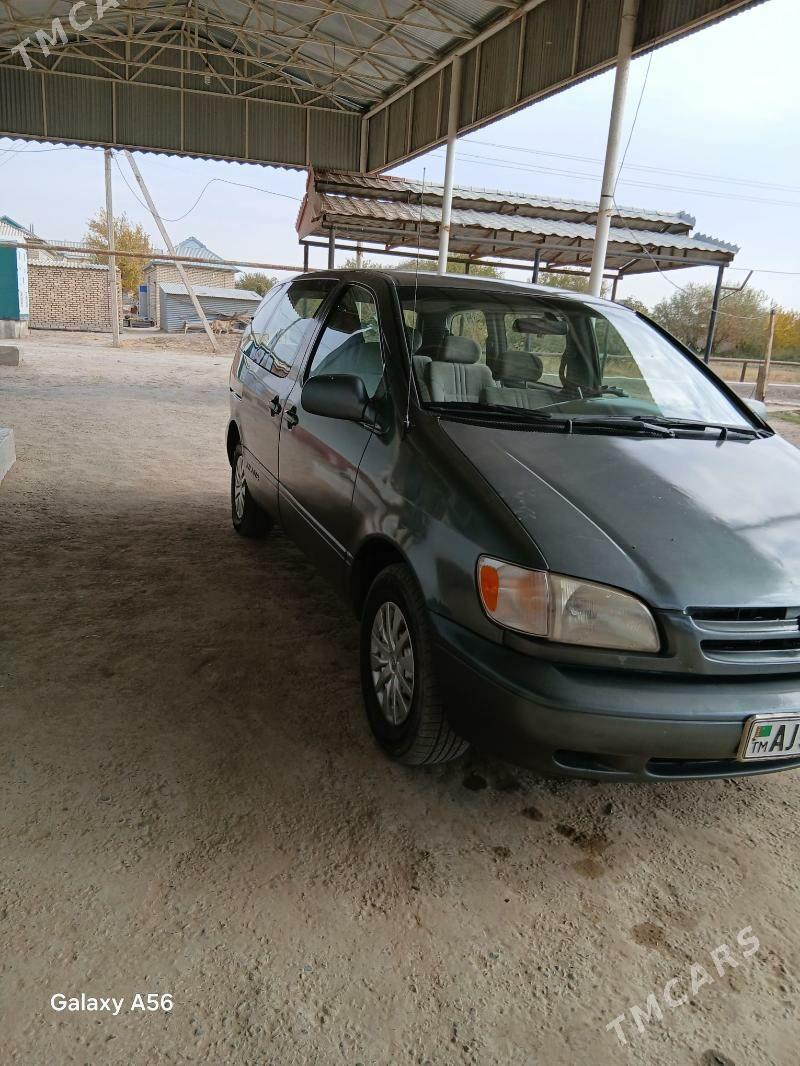 Toyota Sienna 1999 - 122 000 TMT - Мары - img 7