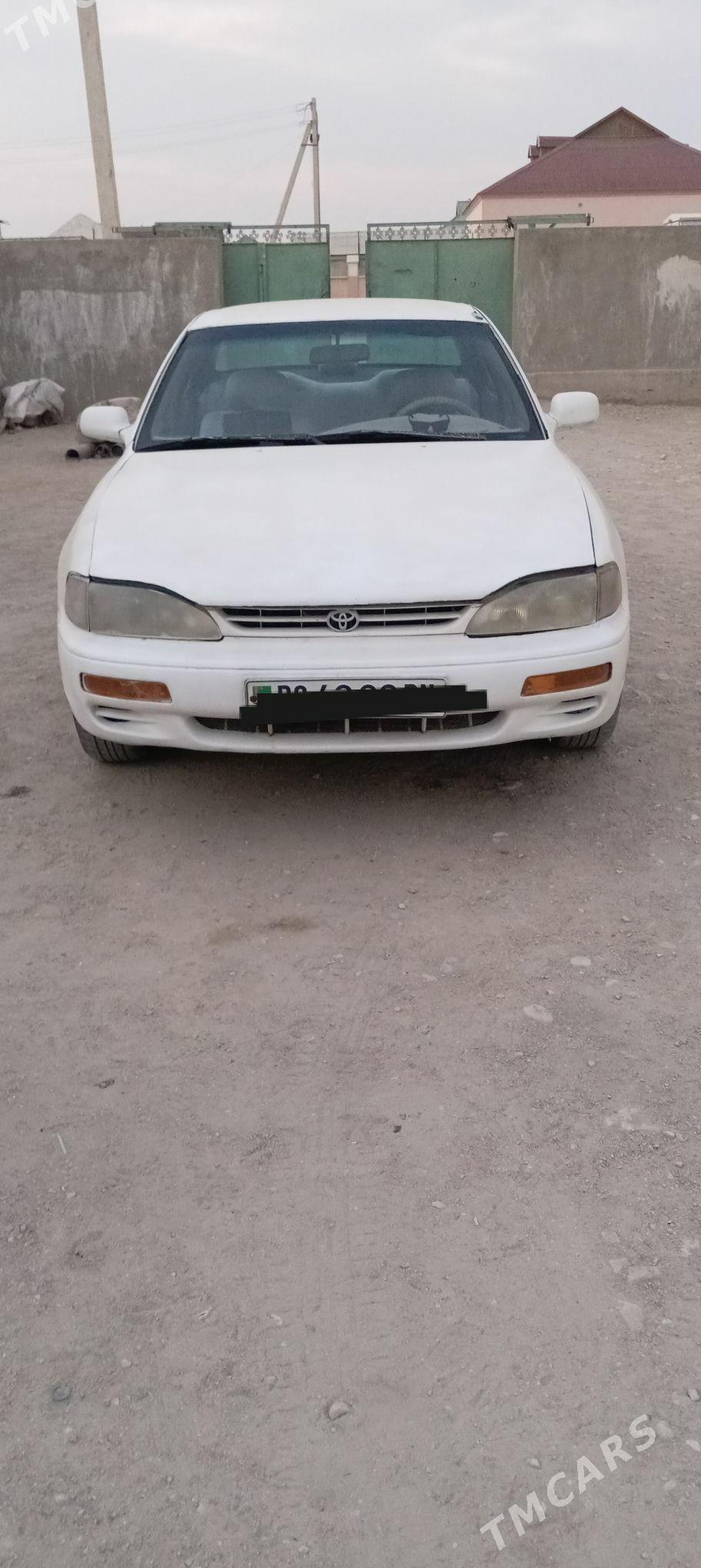 Toyota Camry 1995 - 82 000 TMT - Балканабат - img 1
